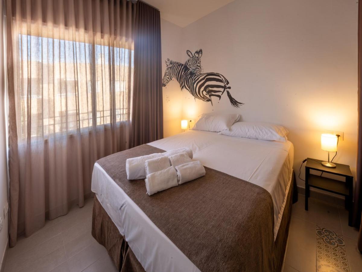 Las Cebras Apartamentos Turisticos 贝尼卡洛 外观 照片