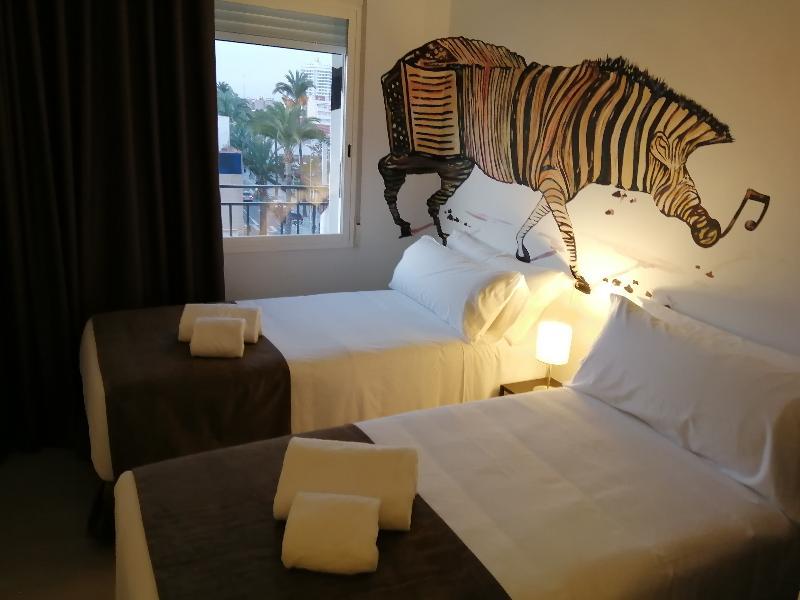 Las Cebras Apartamentos Turisticos 贝尼卡洛 外观 照片